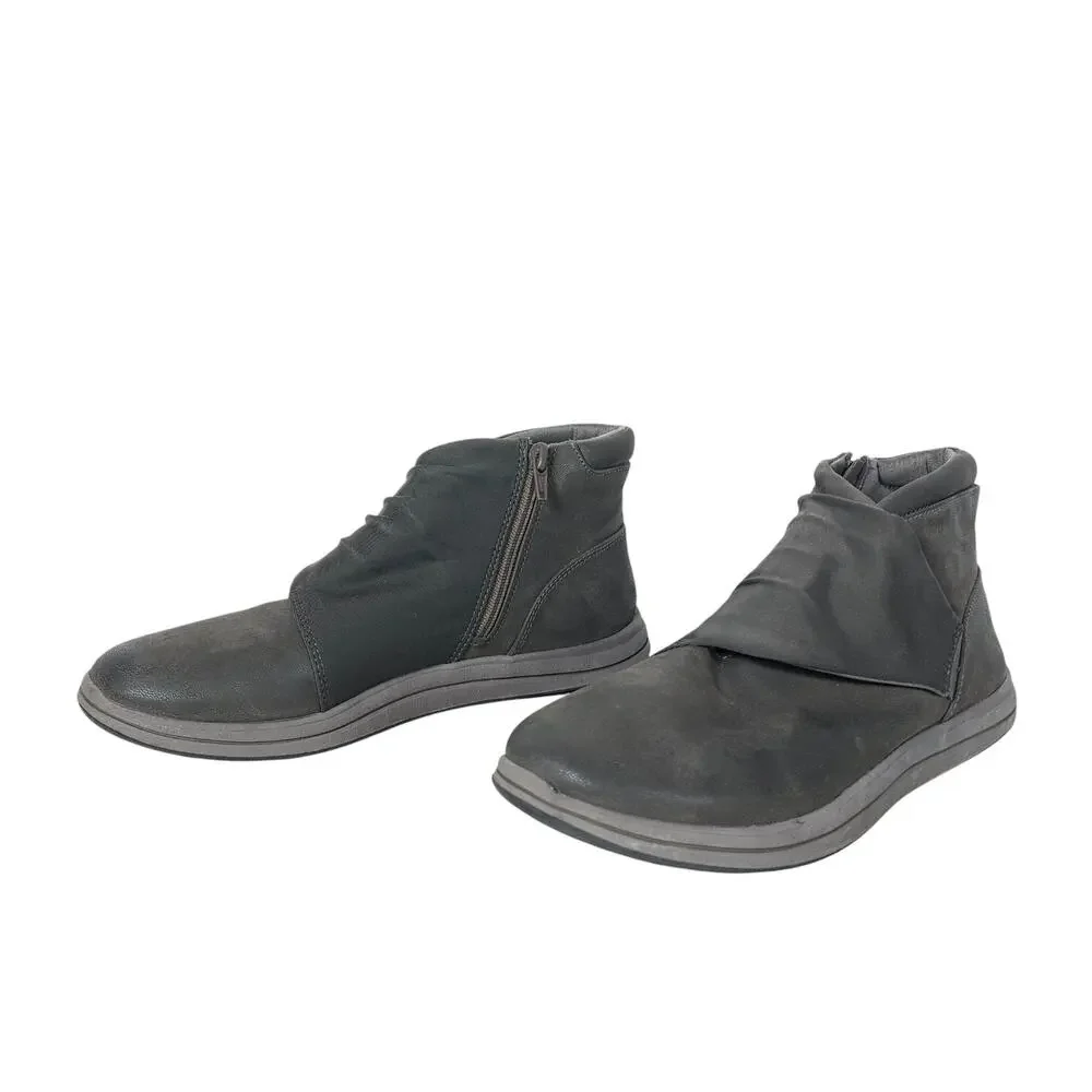 Clarks Womens Ankle Boots 8.5 Gray Leather Comfort Casual Walking Chic Booties
